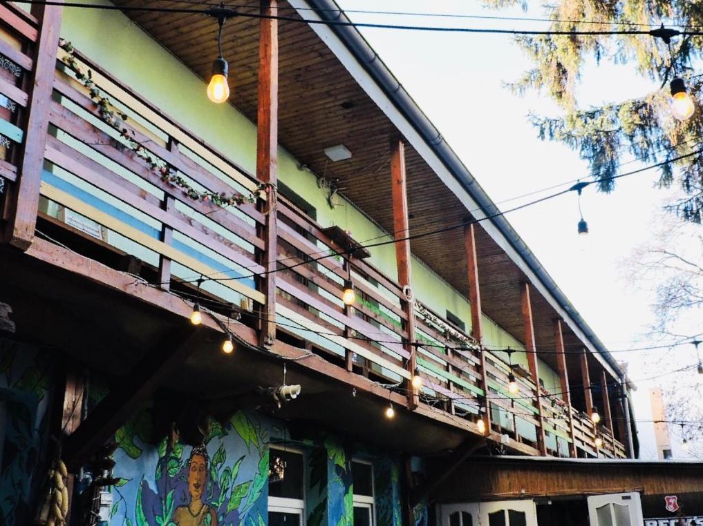 Zen Hostel Cluj Napoca Bagian luar foto