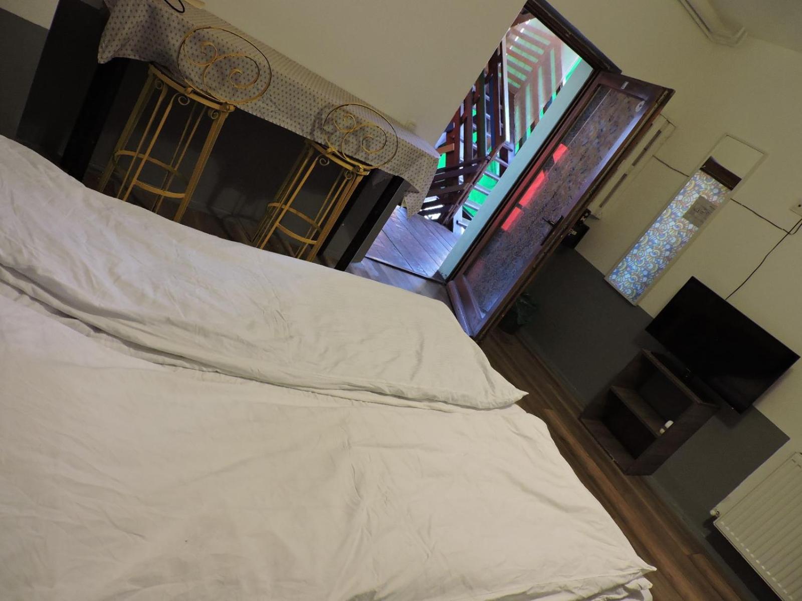 Zen Hostel Cluj Napoca Bagian luar foto